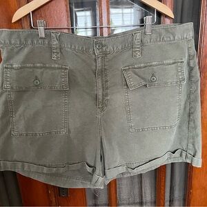 American Eagle Super Hi-Rise Festival Stretch Shorts Army Olive Green NWOT